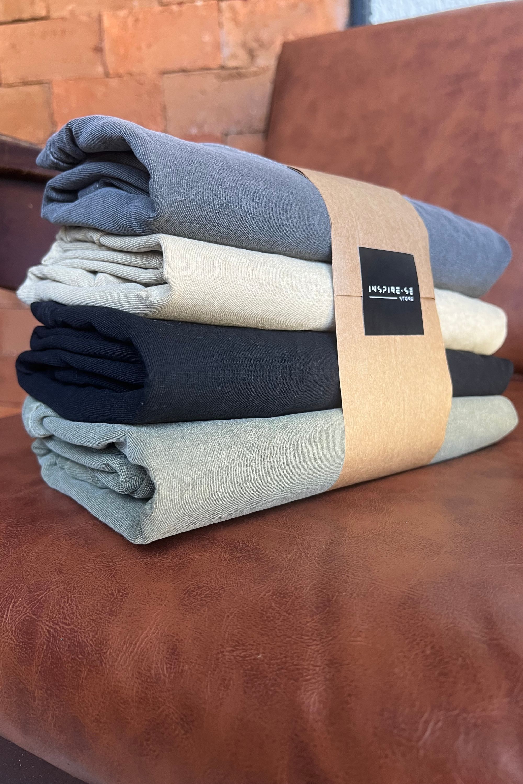 Combo Inspire-se Origem com quatro camisetas estonadas